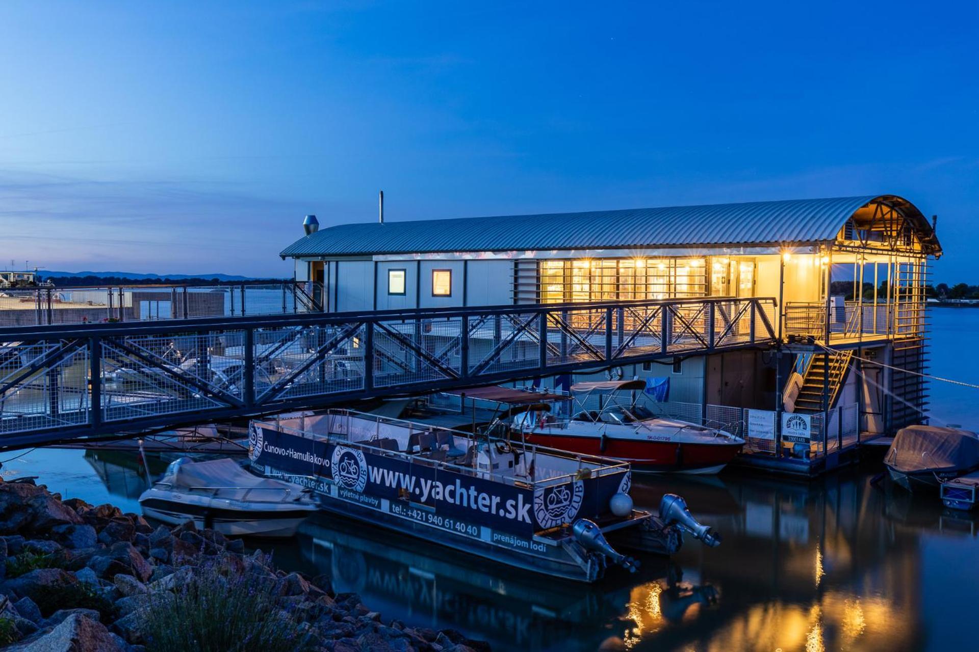 Ботель Yachter Club Modra Cajka Братислава